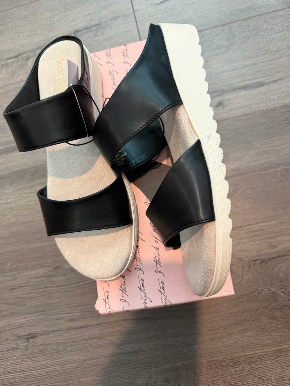Women’s Kensie Wedge Sandals Size 9